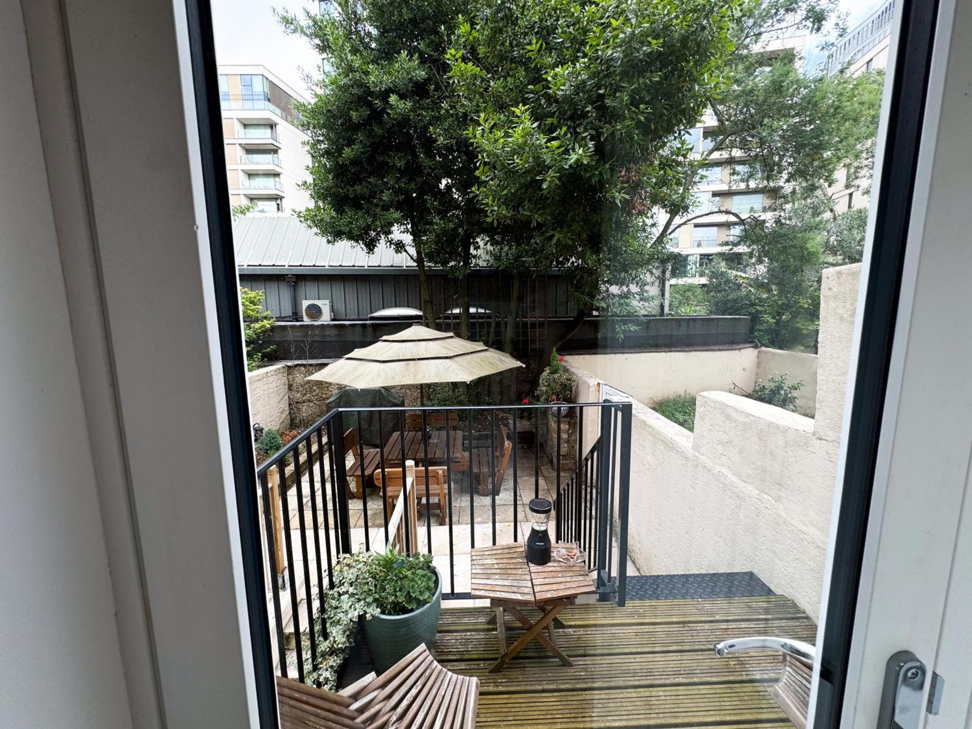 The Avonmore Olympia London Exterior photo