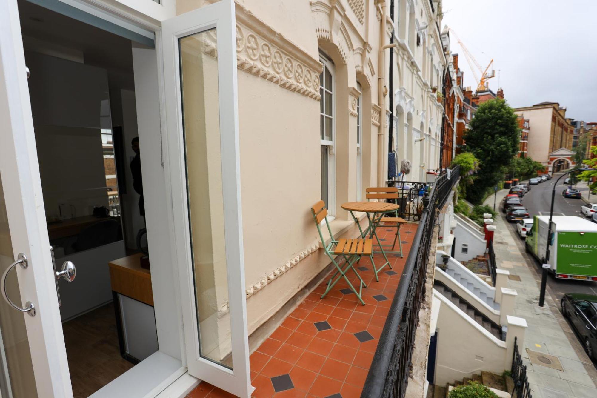 The Avonmore Olympia London Exterior photo